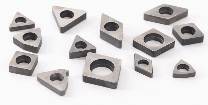 硬質合金銑削刀片多久需求替換？